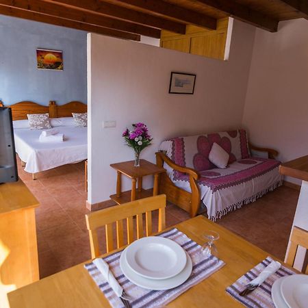 Hostal Cala Boix Es Canar  Bagian luar foto