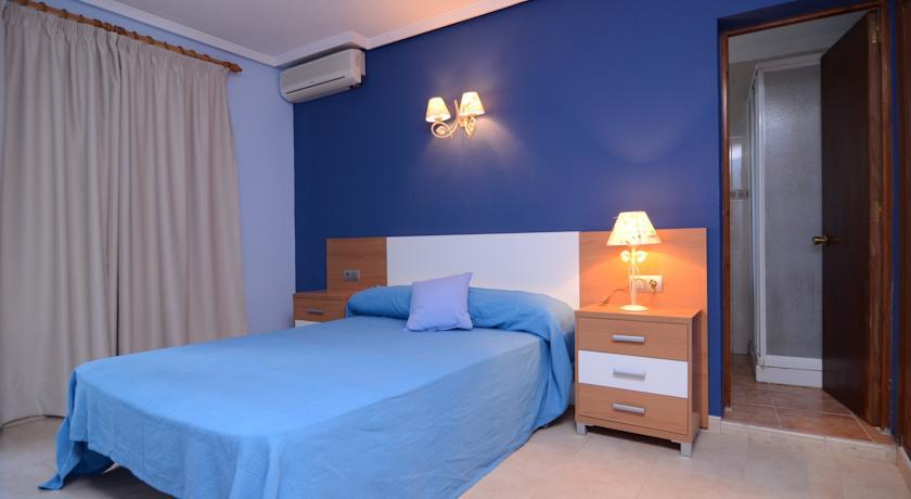 Hostal Cala Boix Es Canar  Ruang foto