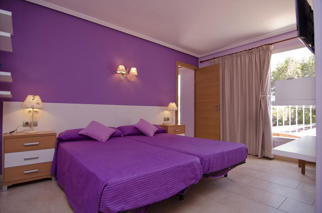 Hostal Cala Boix Es Canar  Bagian luar foto
